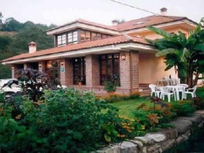 Hotel Benzua Villanueva de Ardisana Exterior photo